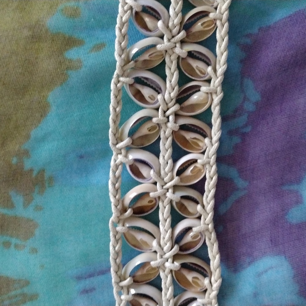 Natural Seashell Reversible Belt - Picture 3 of 8